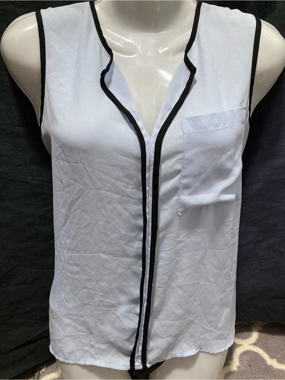 Suzy Shier White Sleeveless Blouse Black Trim Career Office Medium